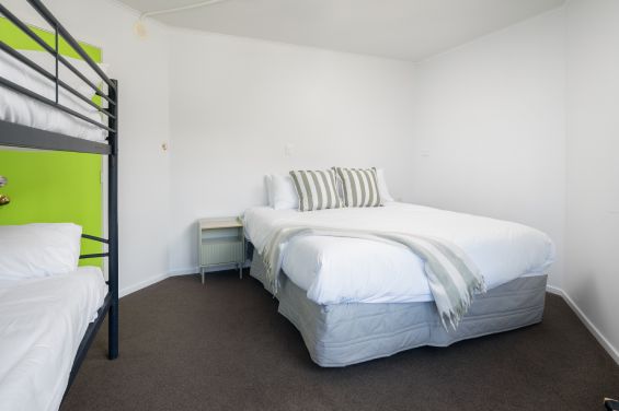 Crow's Nest - bedroom